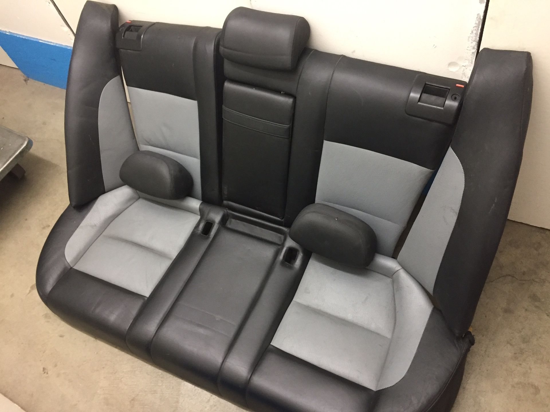 E39 M5 2 tone leather rear seats