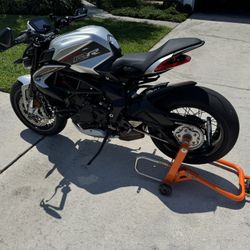 2022 MV AGUSTA Dragster 800rr