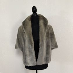 Eliza J Faux Fur Caplet Size L