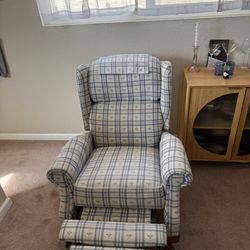Vintage Recliner 
