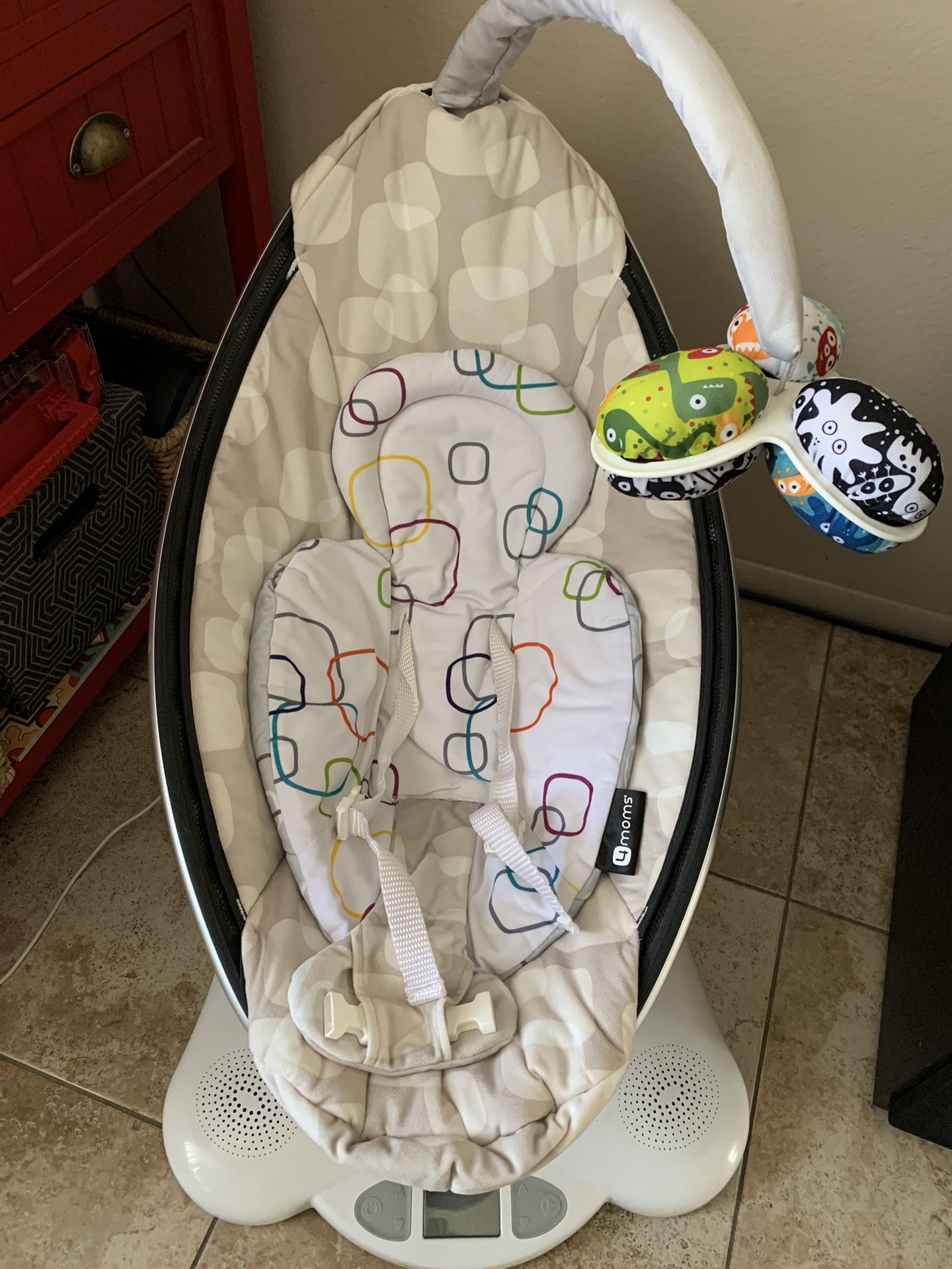 4moms MamaRoo Multi-Motion Baby Swing