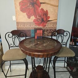 Bar Stool Set