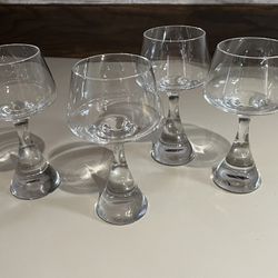 Crystal Wine Glasses (4-glasses)