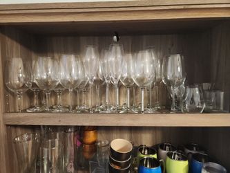 Huge Glassware & Barware Lot - Wine Glasses, Crystal Flutes, Mugs, Pint Glasses & Accessories