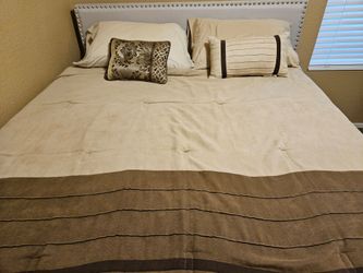 Queen Bed Set Including Headboard Matress and Frame