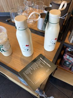 Hello kitty Starbucks 