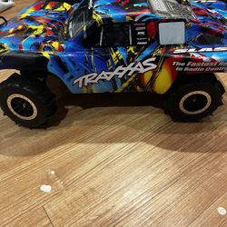Traxxas Slash 4x4 RC car