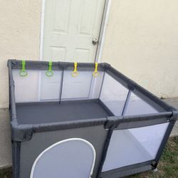 BABY PLAY PEN 