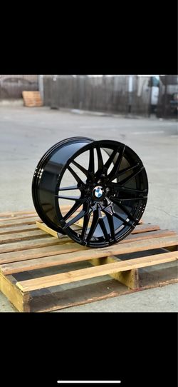 Bmw 2017 up 530i 20” 5x112  set of 20” new m Styie blk rims set