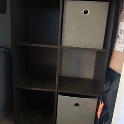6 Cube Storage Organizer/Bookshelf
