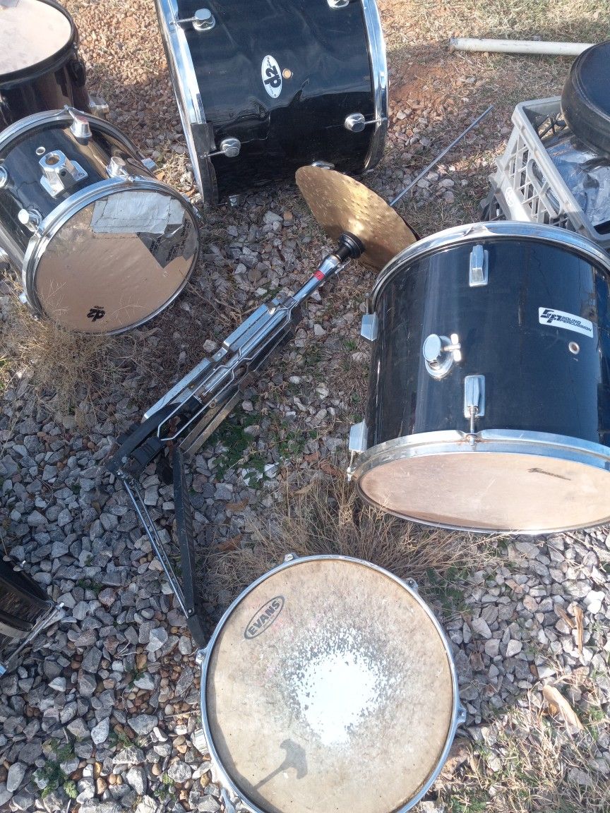 Drumset $125