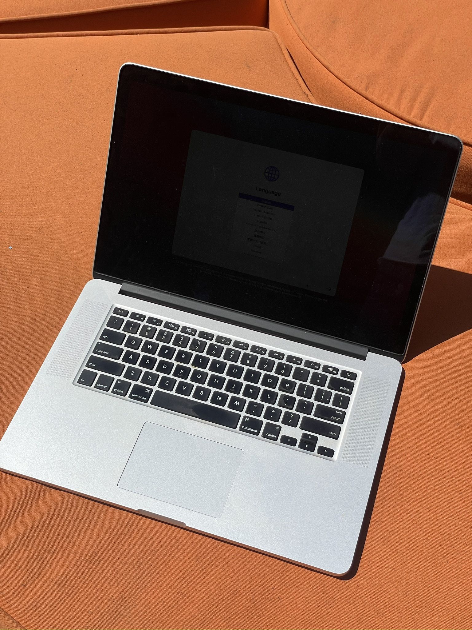 MacBook Pro (Retina, 15-inch, Mid 2015)