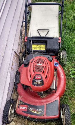 Toro Recycler 22" Self-Propelled Lawn Mower – 190cc Briggs & Stratton – Runs Great