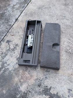 Chevy behind the seat jack box