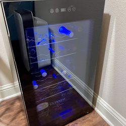WINE COOLER - 34 BOTTLES