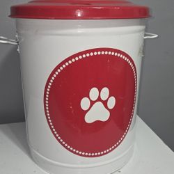 PET FOOD CONTAINER 