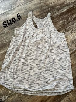 Lululemon shirt 👚