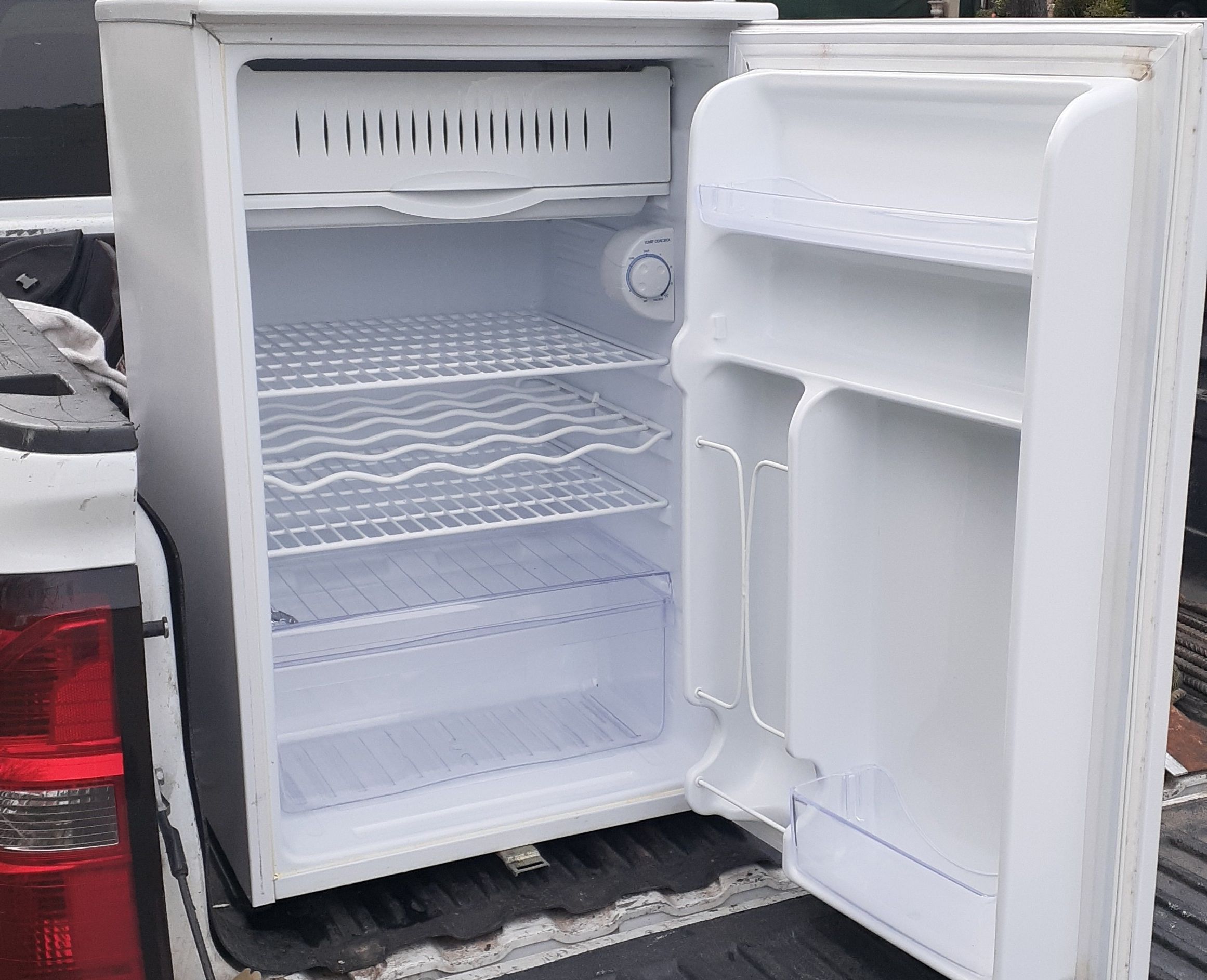 GE mini fridge for Sale in Houston, TX OfferUp