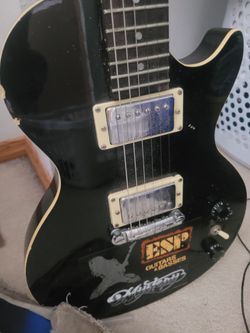 ELECTRIC Guitar And AMP