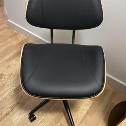 Black and Walnut office Chair