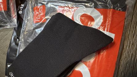 black supreme socks