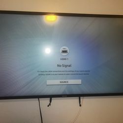 Samsung 40 Inch TV W/ Remote & Wall Mount