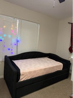 DAYBED