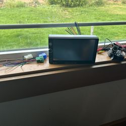 double din head unit (BRAND NEW)