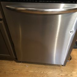 Dishwasher - Stainless