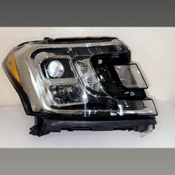 2018-2020 Ford Expedition RH Passenger Side Headlight Halogen TYC