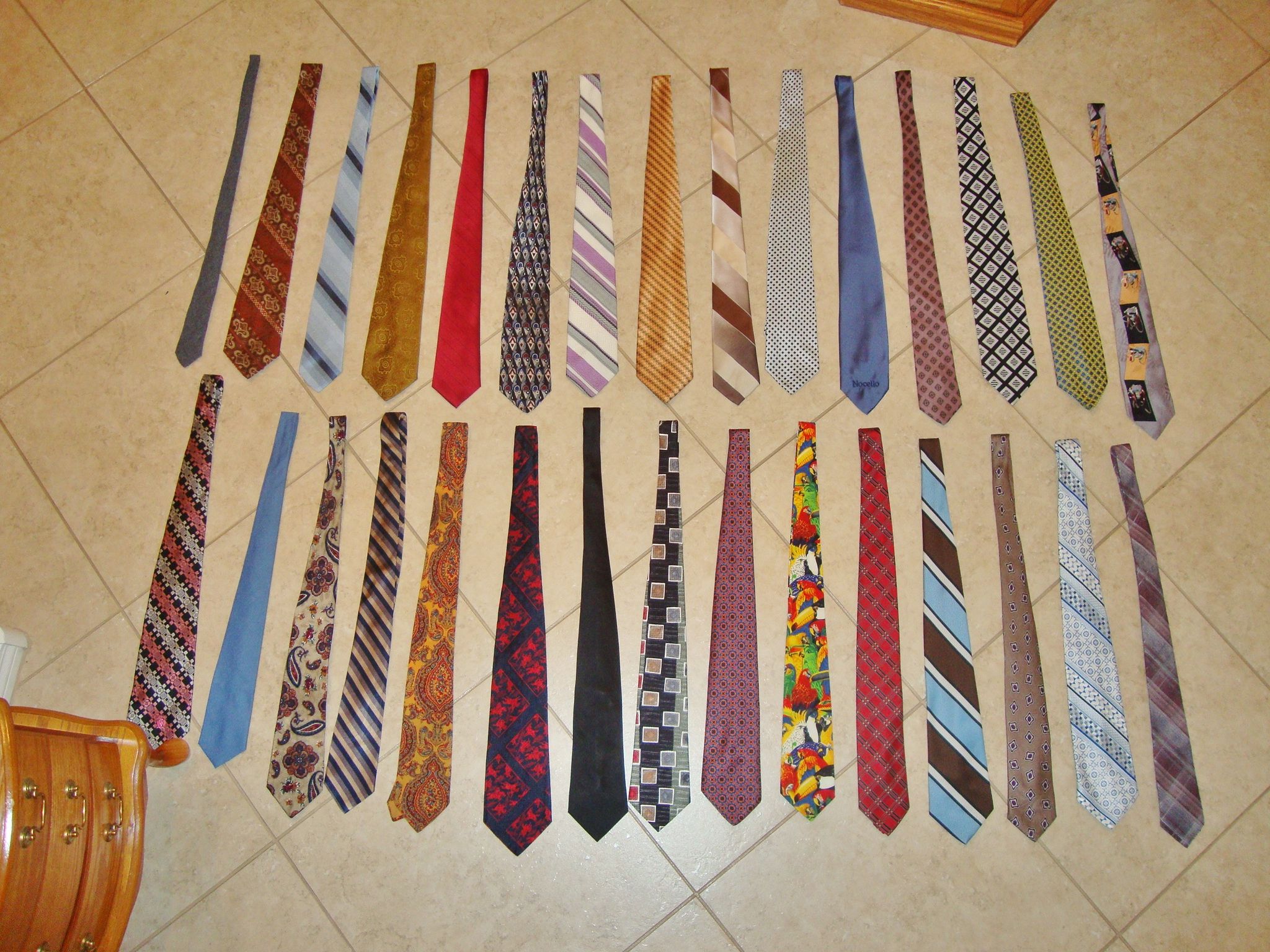 (FREE DELIVERY) 30 men's neckties for $9 -- wow!!