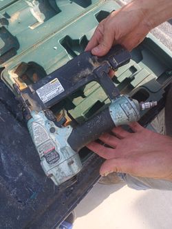Hitachi 18 Gauge Finish Nailer 