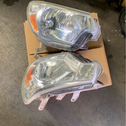 2012 To 2015 Toyota Tacoma Headlights Assembly 