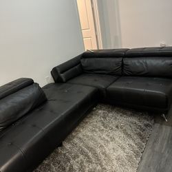 Black Leather Couches 