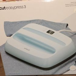 Cricut EasyPress 3 Smart Heat Press