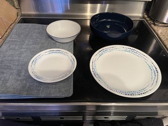 Dinnerware Set