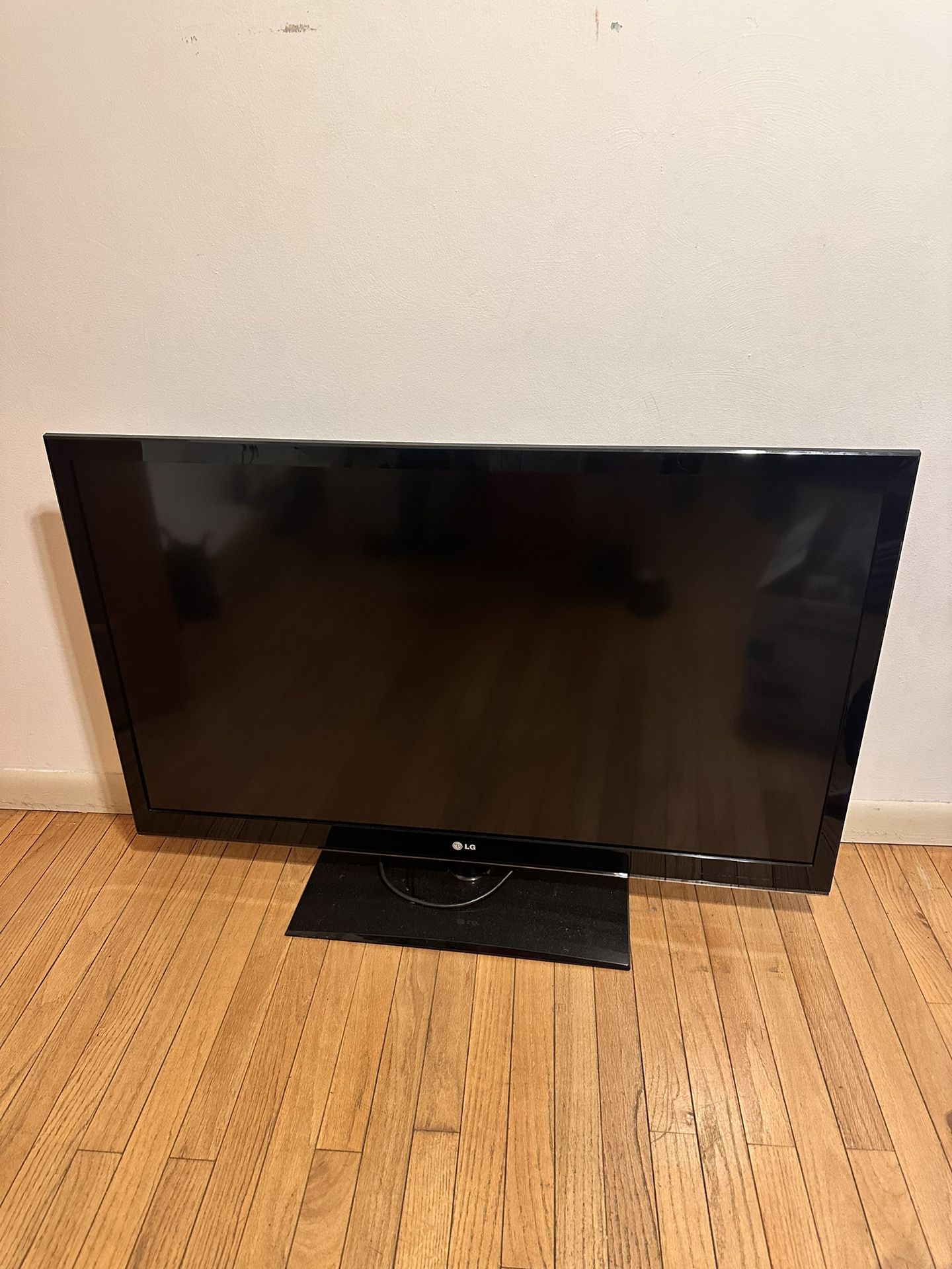 LG 46 Inch Tv