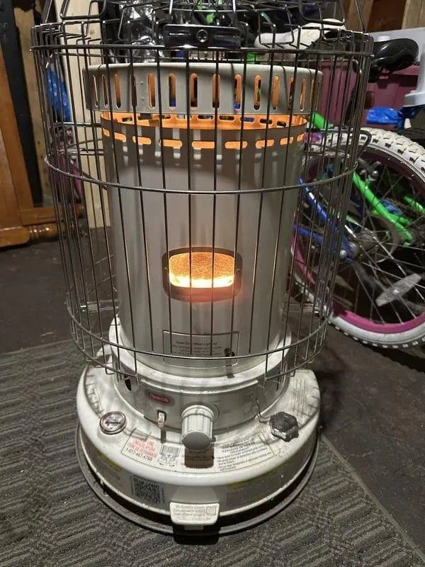 Kerosene Heater Large Slightly Used 