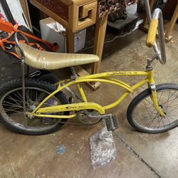 Vintage Schwinn Stingray 