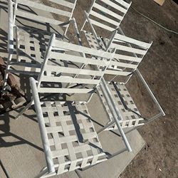 New 4 Outdoor Chairs...4 For $100
