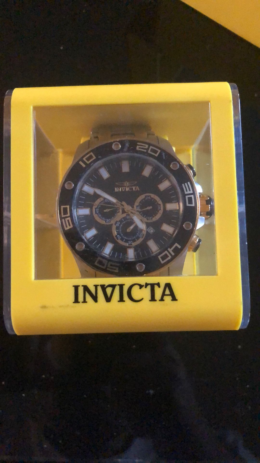 Invicta Pro Diver Men’s Wrist Watch Model No.26081