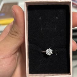 Moissanite Ring - Anillo Moissanita 