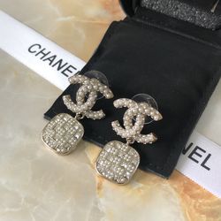 Diamond earrings for Sale in California - OfferUp