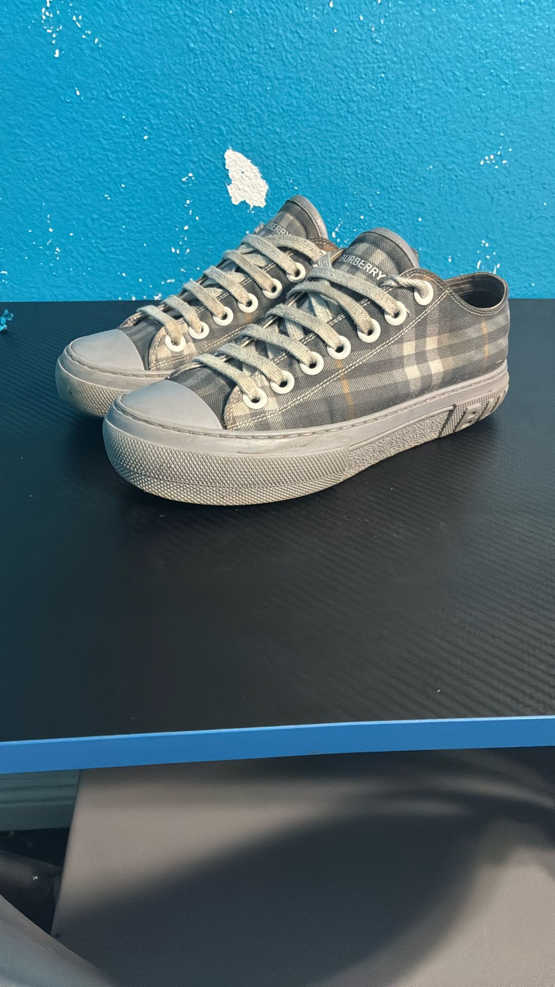 Size 6.5, No Box And Trades