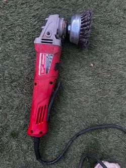 Milwaukee grinder