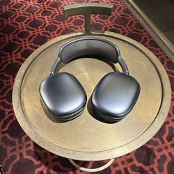 AirPod Max Midnight Black USB - C