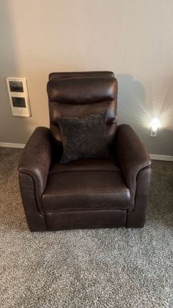 RECLINER PERFECT CONDITION