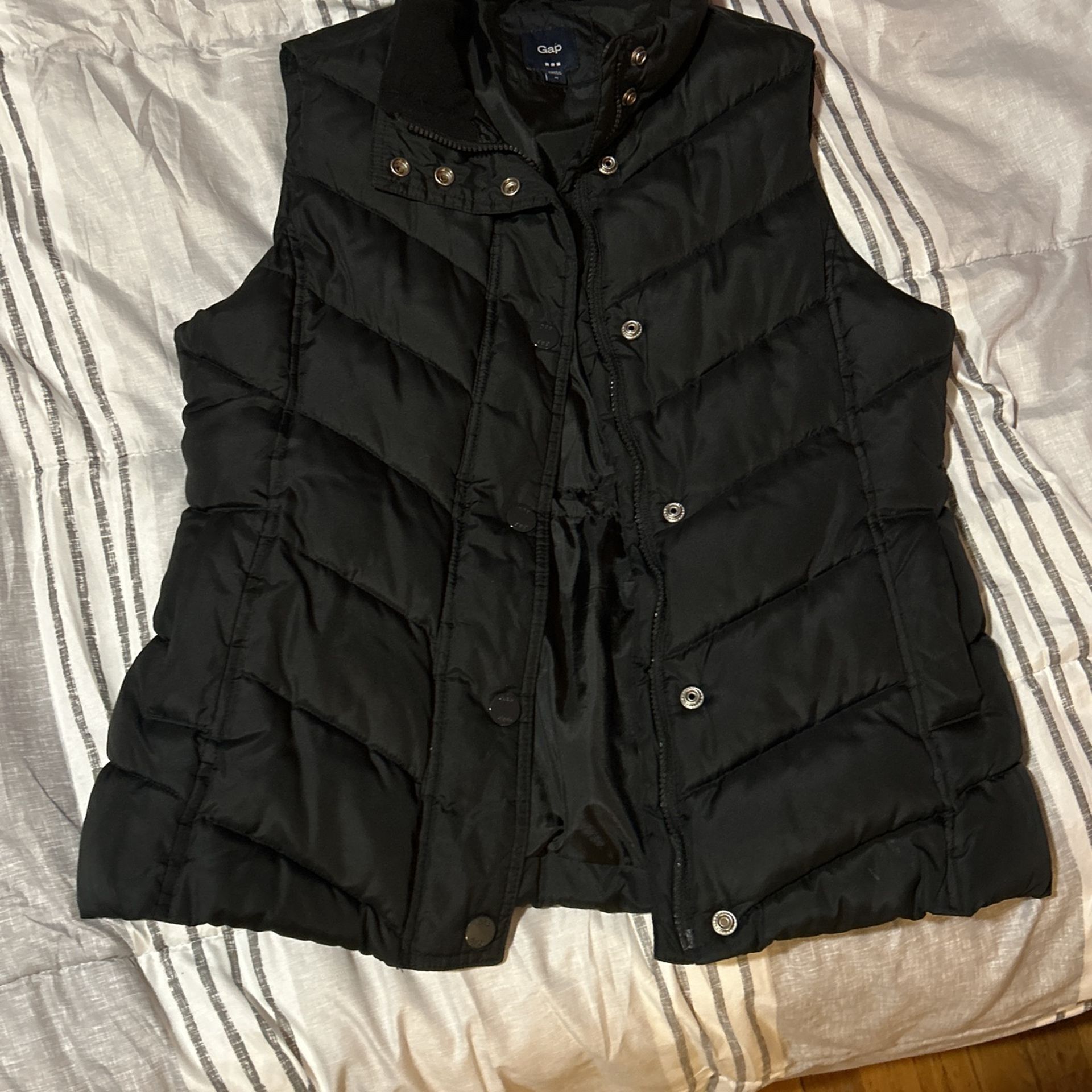 Gap Vest Women’s