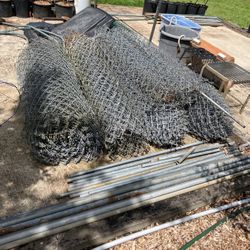 5 Rolls Of Fence 