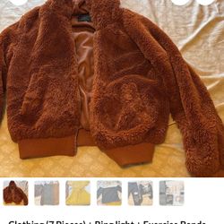 Clothing (7 Pieces) + Ring light + Exercise Bands